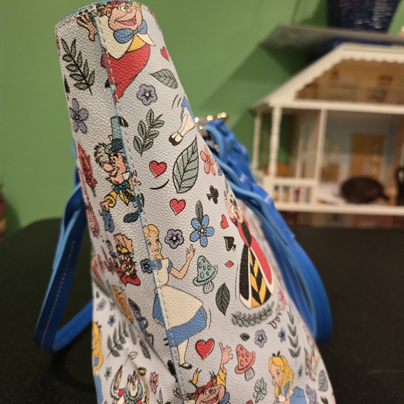 Dooney & Bourke Alice in Wonderland Tote Bag Multicolor NWOT - Picture 16 of 16